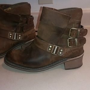 Women's leather caterpillar boots